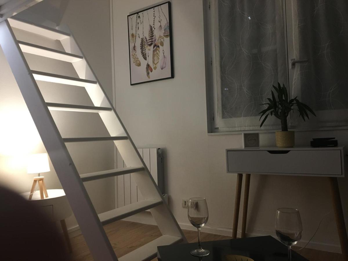 Lovely Studio Bourges Bagian luar foto